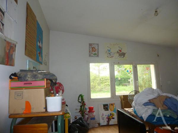 Maison Chaumes En Retz 7 pièce(s) deux garages et dépendances