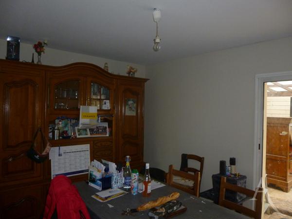 Maison Chaumes En Retz 7 pièce(s) deux garages et dépendances