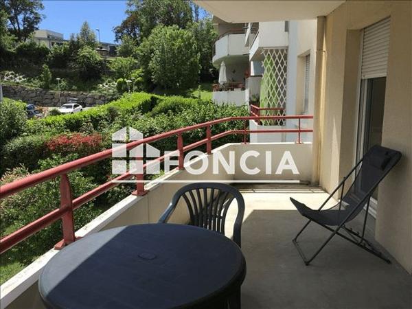 Location Studio 31.7 m² - 125 RUE ADHEMAR FABRI La Roche Sur Foron 74800