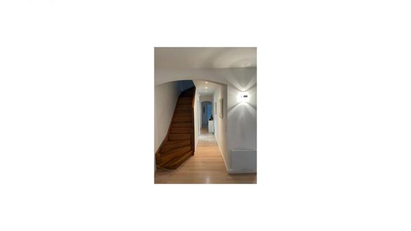 Maison Meze 7 pièce(s) 159.71 m2