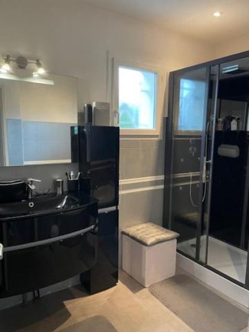 Maison Meze 7 pièce(s) 159.71 m2