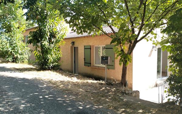 Maison à louer    4 pièces •  Banne