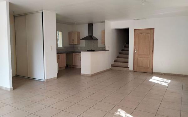 Maison à louer    4 pièces •  Banne