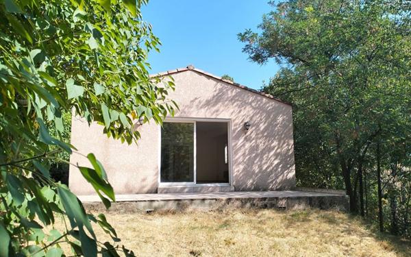 Maison à louer    4 pièces •  Banne