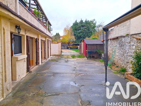 Immeuble à vendre 200 m² Vert
