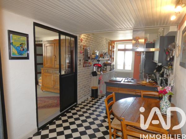 Immeuble à vendre 200 m² Vert