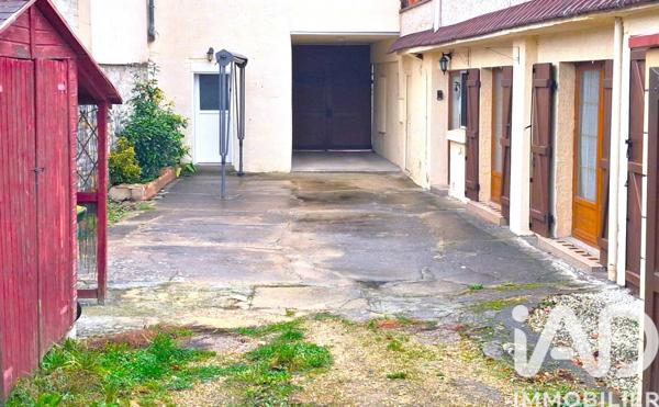 Immeuble à vendre 200 m² Vert