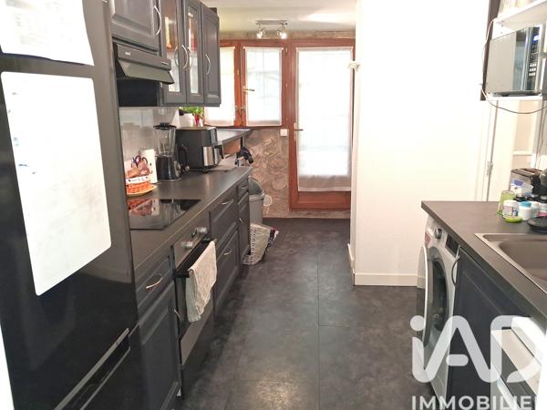 Immeuble à vendre 200 m² Vert