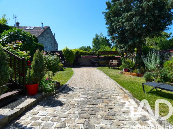 Immeuble à vendre 200 m² Vert