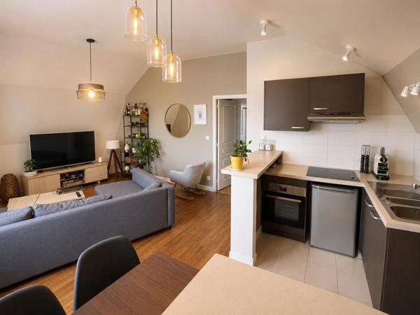 Appartement à louer 910 € CC Tours 2 p 51 m² DPE D