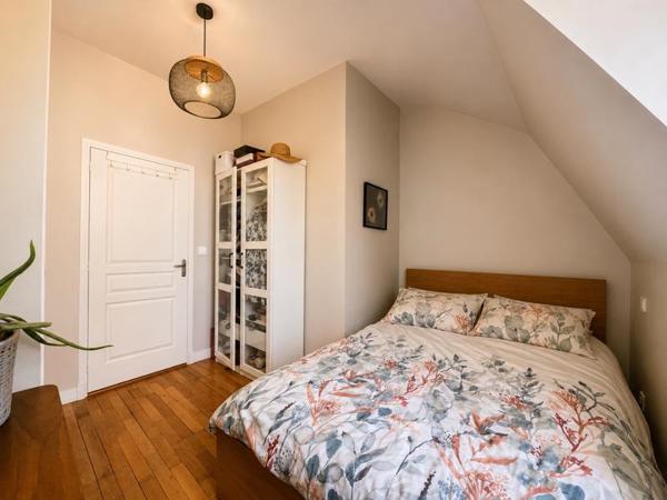 Appartement à louer 910 € CC Tours 2 p 51 m² DPE D