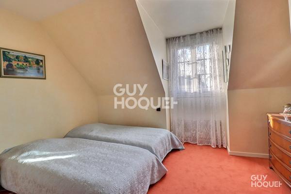 En vente une maison individuelle 6 pièces 127 m2, garage double, jardin arboré