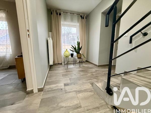 Maison à vendre 8 pièces 193 m² Cosnes-et-Romain