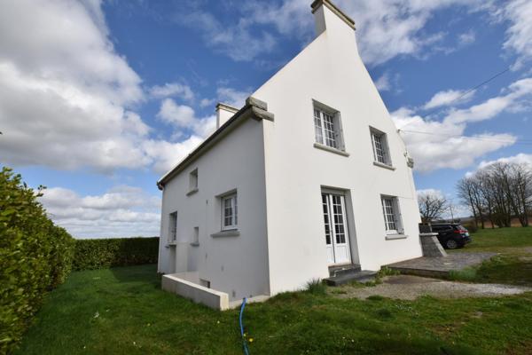 Maison à PLONEVEZ-PORZAY, 29550 - 5 pièces 145m²
