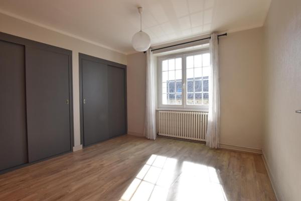 Maison à PLONEVEZ-PORZAY, 29550 - 5 pièces 145m²