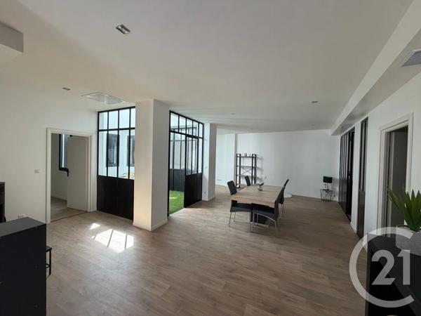 Appartement T4 à vendre  4 pièces - 140 m 2   AURILLAC  - 15