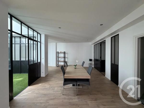 Appartement T4 à vendre  4 pièces - 140 m 2   AURILLAC  - 15