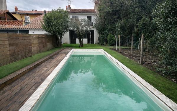 Maison à vendre    4 pièces • 121 m2 Toulouse