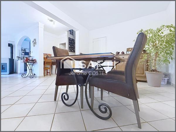 Maison rénovée 4 Chambres - Piscine - terrain de 3300 m2 dont 1800 m2 constructibles