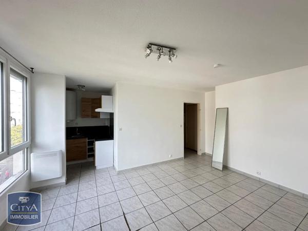 Appartement à louer 1 pièce 27.53m² Péronnas (01960)