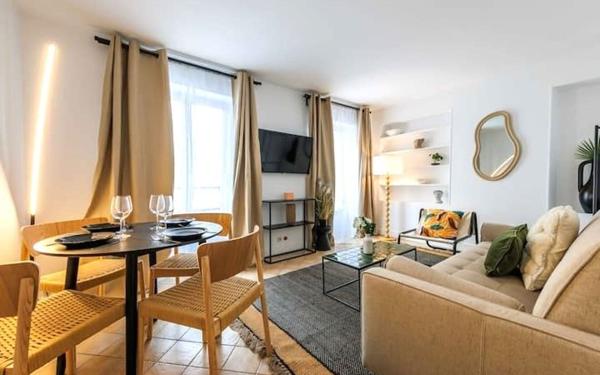 Appartement à vendre    2 pièces • 40 m2 Paris 10