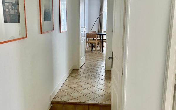 Appartement à vendre    2 pièces • 40 m2 Paris 10