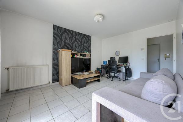 Appartement T2 à vendre  2 pièces - 37,82 m 2   CHAMBERY  - 73