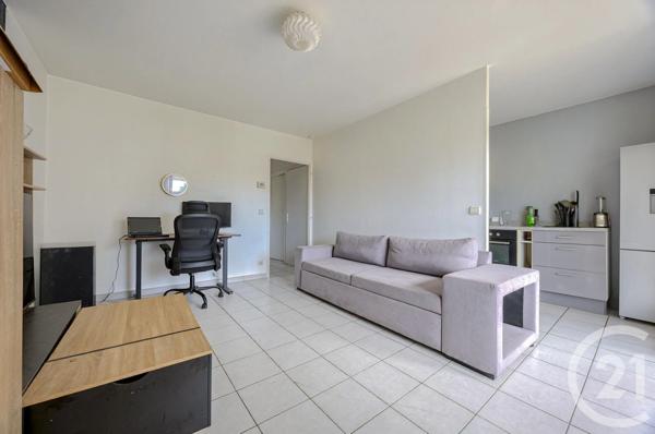 Appartement T2 à vendre  2 pièces - 37,82 m 2   CHAMBERY  - 73