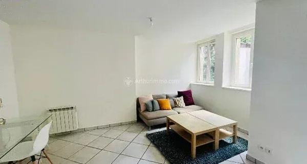 Location                                                      Appartement
                        
                     2 pièces                      67 m2                     à Vienne