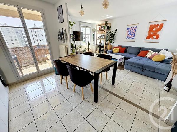 Appartement F2 à vendre  2 pièces - 61,94 m 2   LYON  - 69003