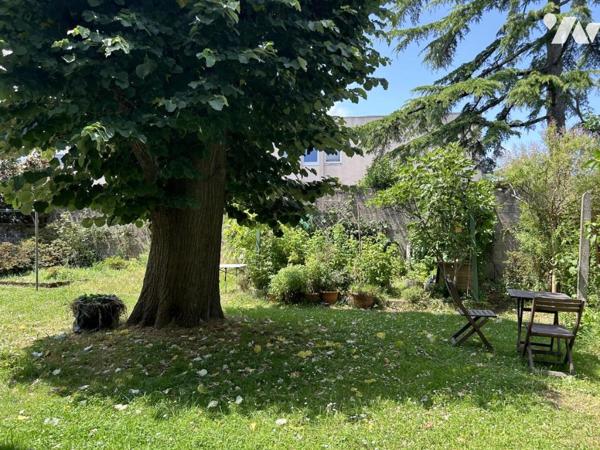 NANTES - Quartier Coulmiers, T3 traversant situé au 1er étage ss asc. cave et garage                