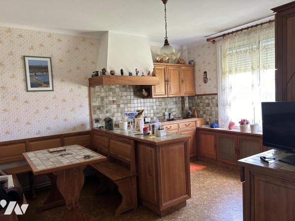 NANTES - Quartier Coulmiers, T3 traversant situé au 1er étage ss asc. cave et garage                