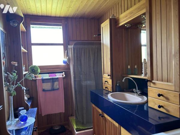 NANTES - Quartier Coulmiers, T3 traversant situé au 1er étage ss asc. cave et garage                