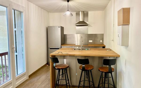 Appartement à louer    2 pièces • 51,78 m2 Aix-en-Provence