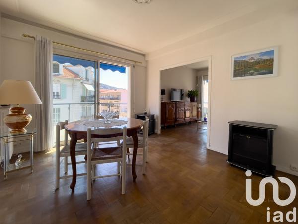 Location appartement 3 pièces 64 m² Nice