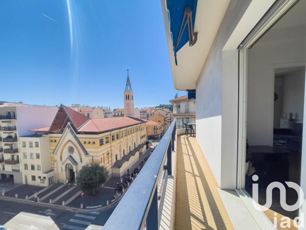 Location appartement 3 pièces 64 m² Nice