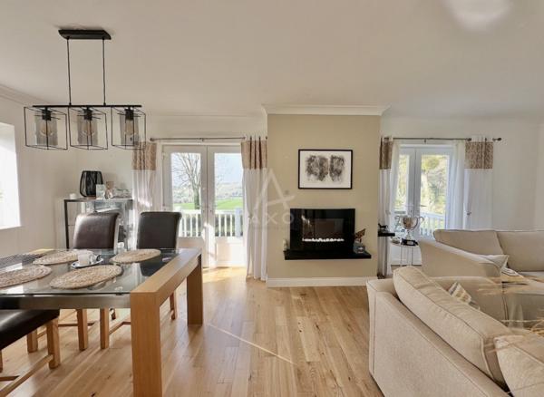 Maison de campagne 7 000m2 terrain