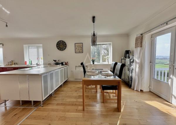 Maison de campagne 7 000m2 terrain