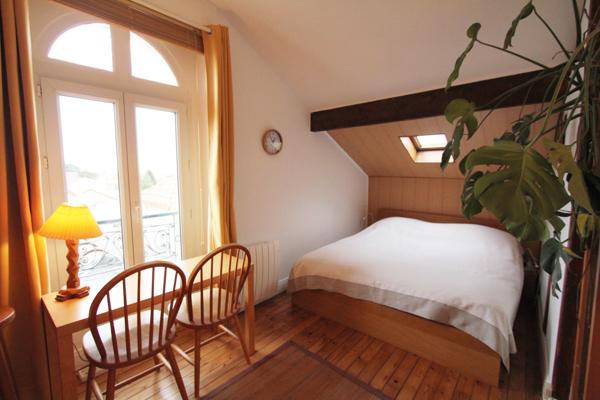 Appartement 10 pièces - 185 m²