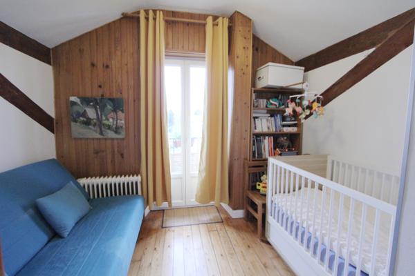 Appartement 10 pièces - 185 m²