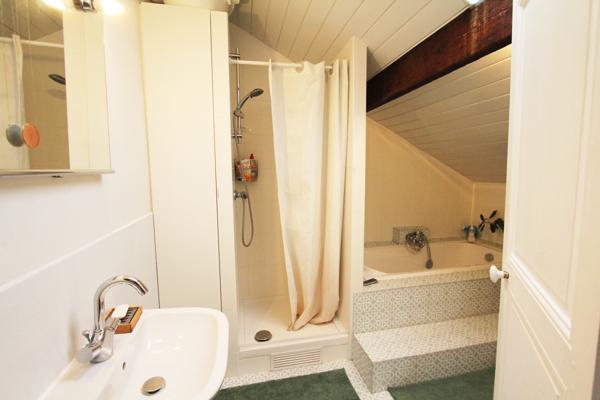 Appartement 10 pièces - 185 m²