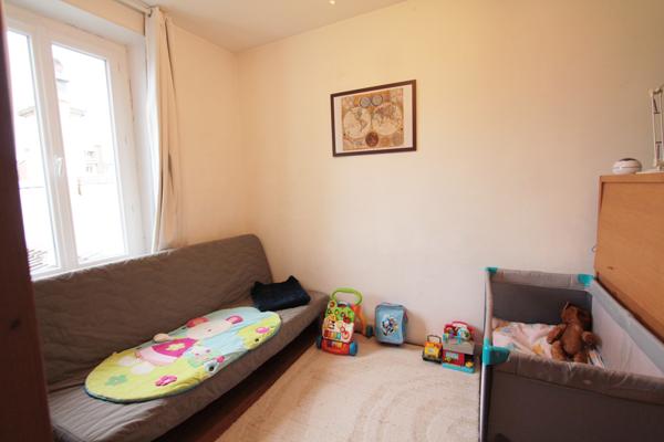 Appartement 10 pièces - 185 m²