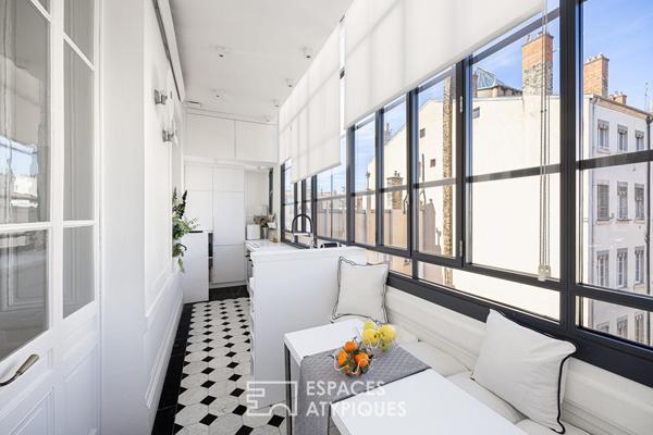 Bourgeois rénové en étage élevé