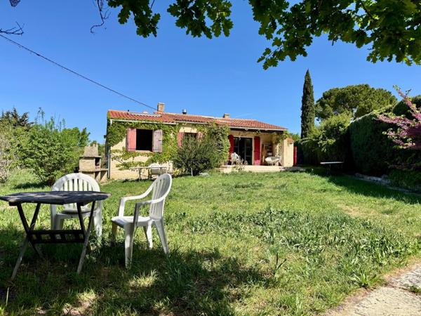 Charmante maison de plain-pied avec piscine