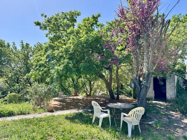 Charmante maison de plain-pied avec piscine