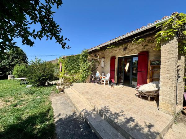 Charmante maison de plain-pied avec piscine