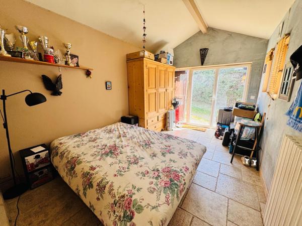 Charmante maison de plain-pied avec piscine