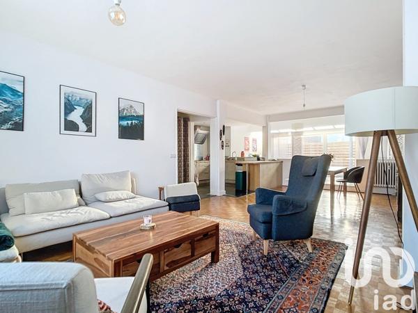 Appartement 5 pièces de 110 m² à Faches-Thumesnil (59155)