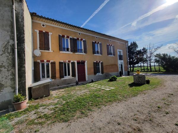 corps de ferme avec 1 ha de terrain Villasavary (11150)