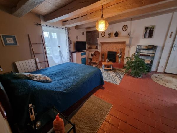 Maison Rénovée - 3 Ch - 109m² - JOUHET - 86500